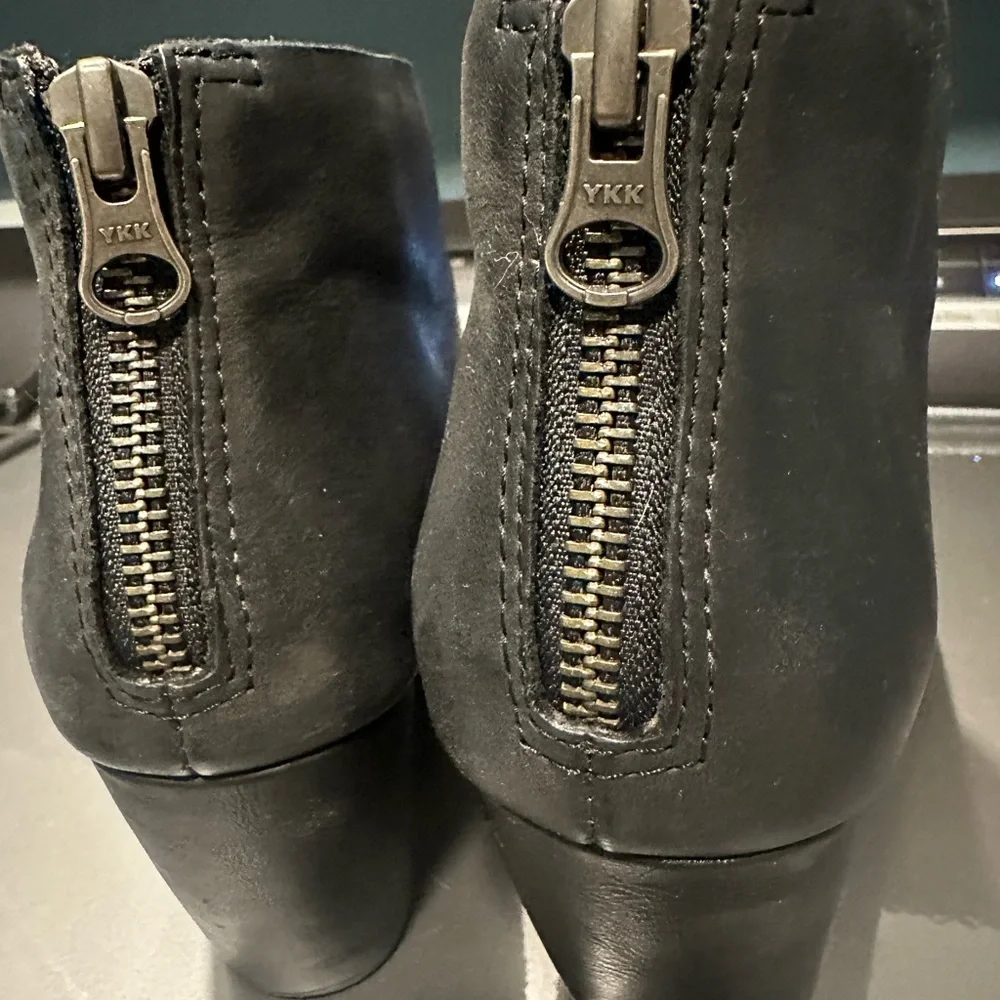 Korks Black Heeled Boots - Picture 6 of 6